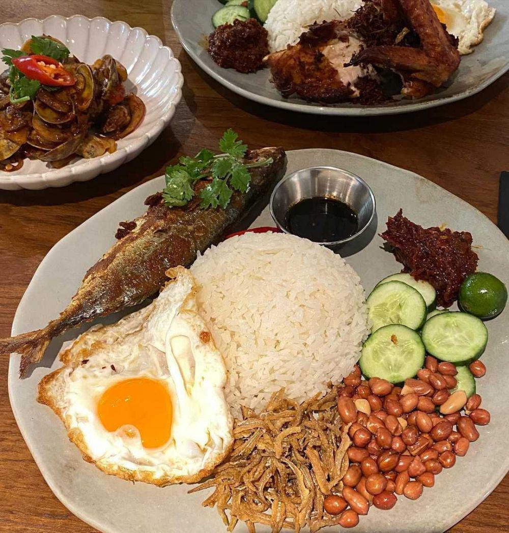 nasi lemak (instagram.com/inkmarksofsu)