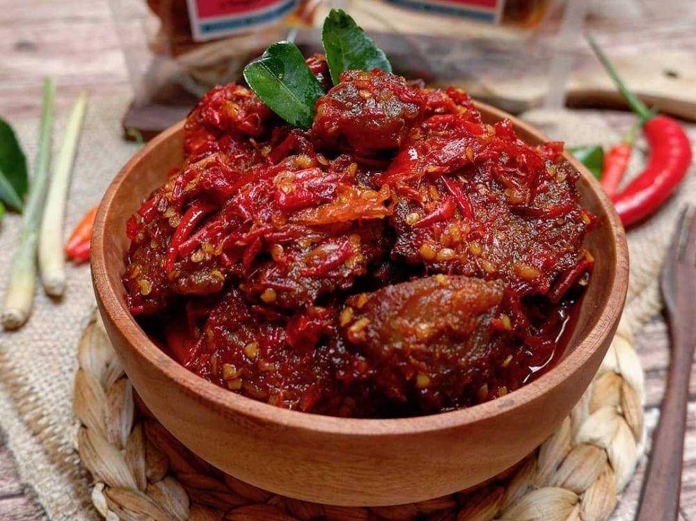 dendeng balado pedas (instagram.com/segoramesdarjo)