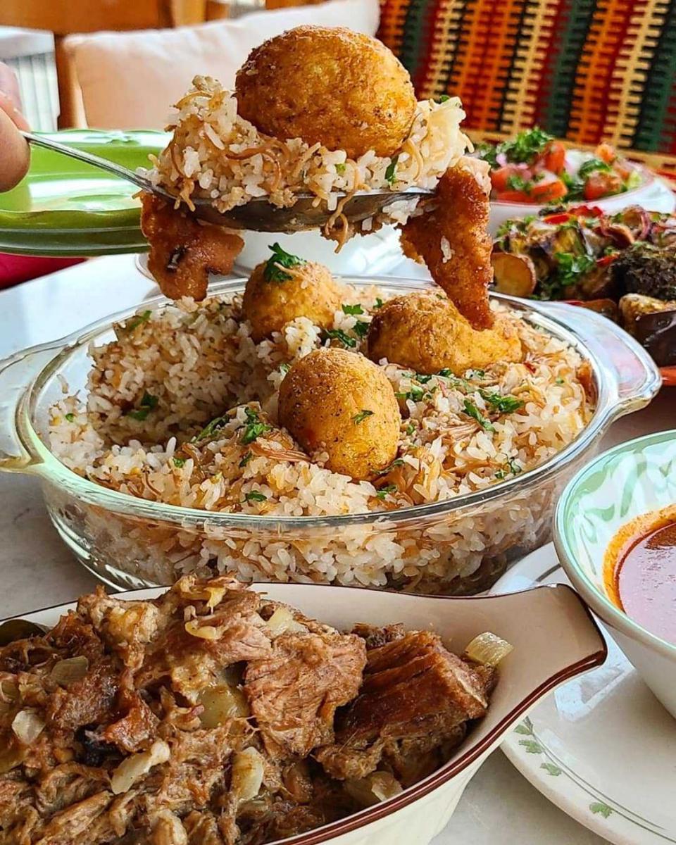 fatta (instagram.com/mahasbrunch)