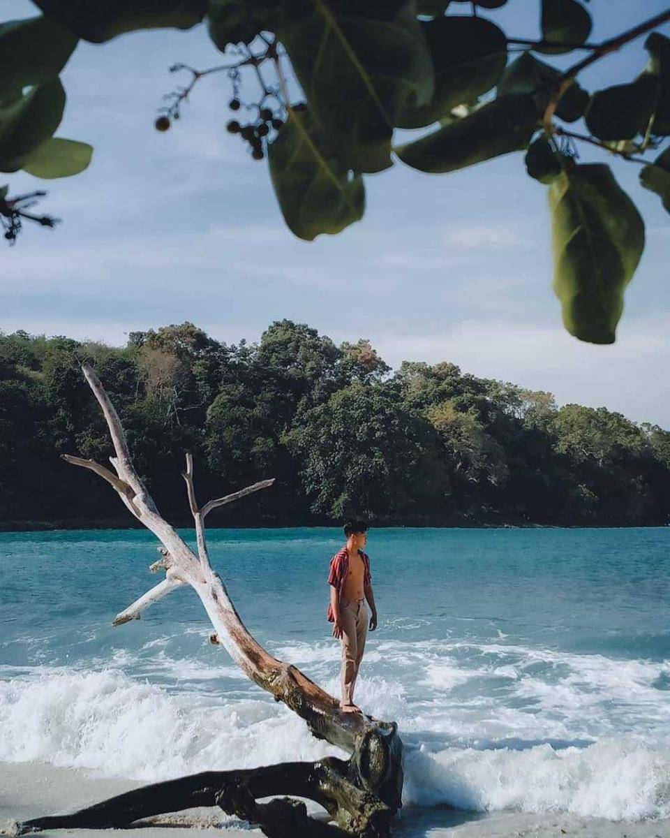 Pantai Teluk Hantu (instagram.com/__mr.kelvin__)