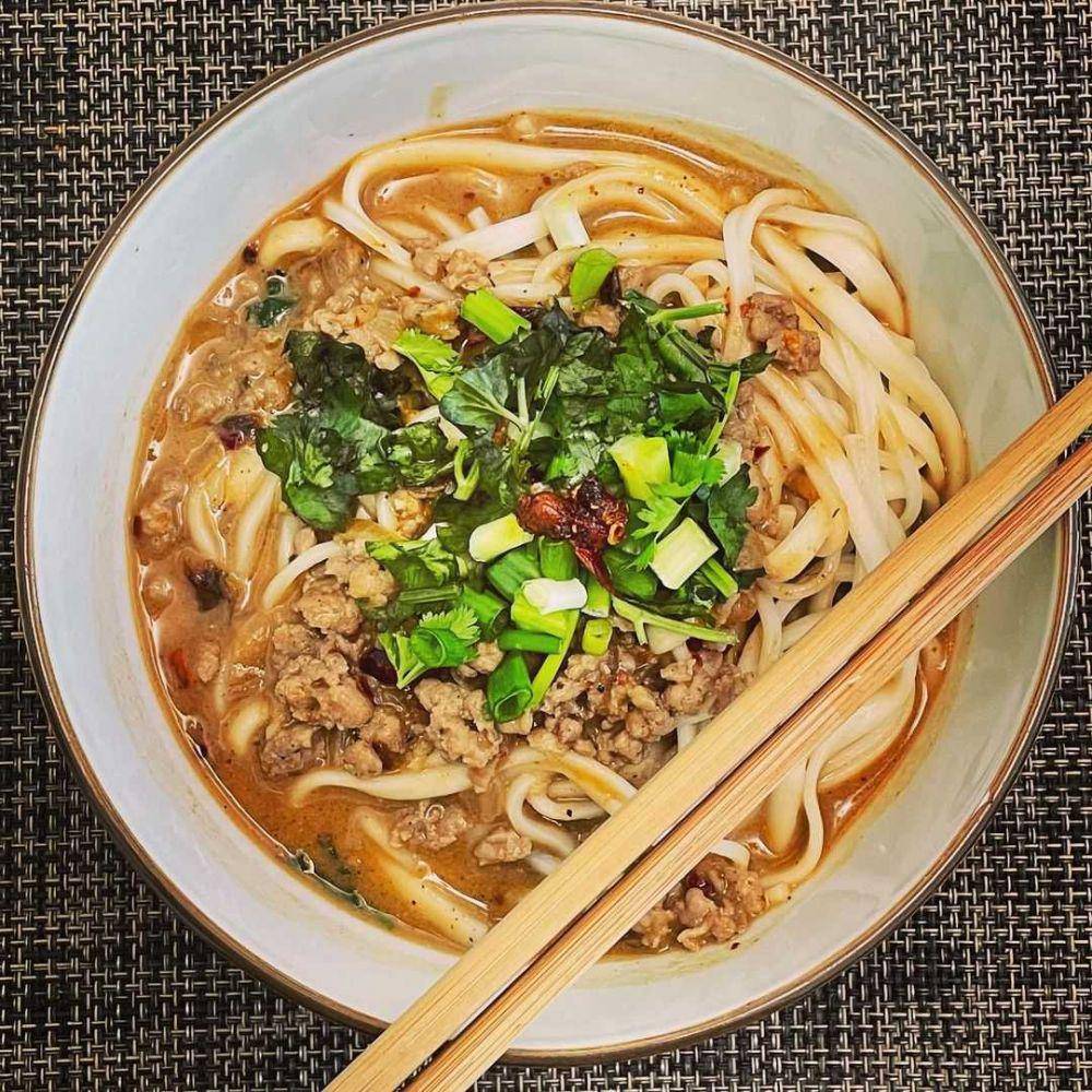 potret dan dan mian(instagram.com/kitchenxtom)