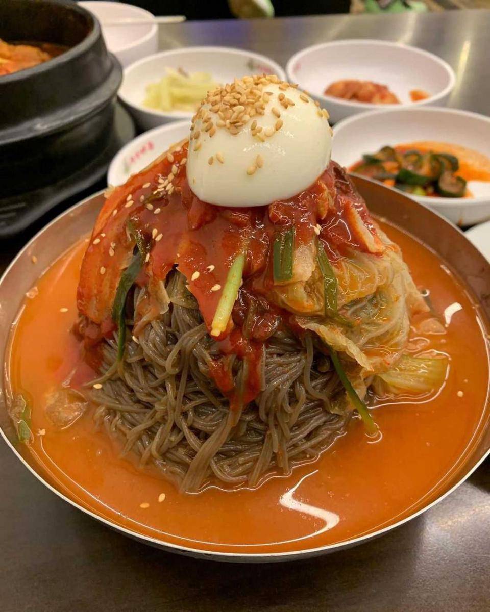 potret nangmyeon(instagram.com/marienijusto)