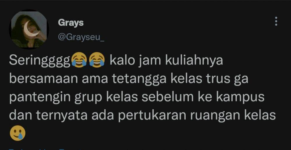 cerita salah masuk kelas (twitter.com/Grayseu_)