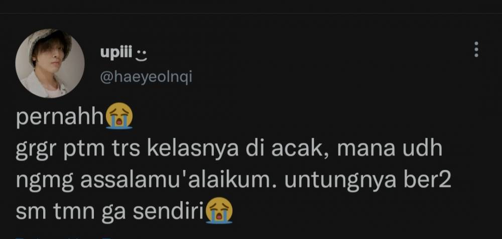 cerita salah masuk kelas (twitter.com/haeyeolnqi)