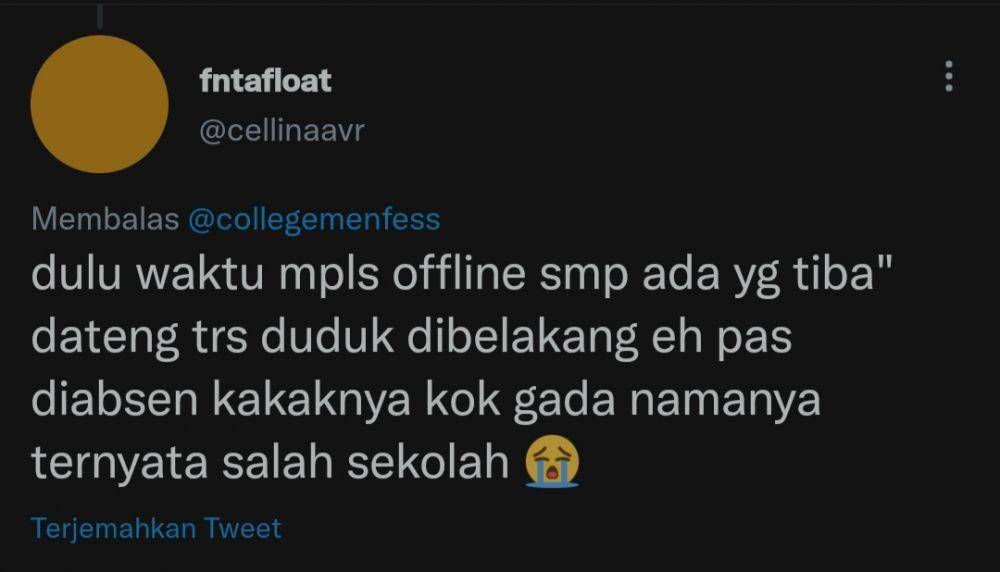 cerita salah masuk kelas (twitter.com/cellinaavr)