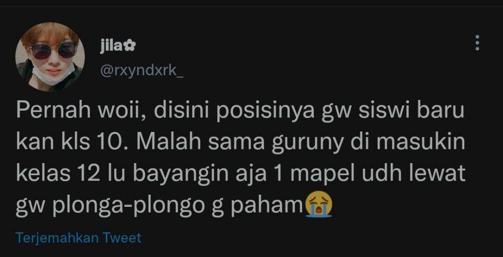 cerita salah masuk kelas (twitter.com/rxyndxrk_)
