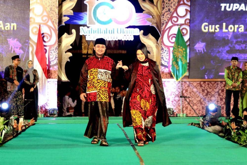 Kick Off 1 Abad NU, Bikin Tupal Fashion Night Busana Muslim