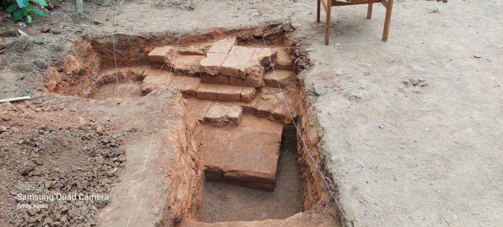 Hasil ekskavasi yang dilakukan BPCB Jawa Timur di Trenggalek. IDN Times/ istimewa