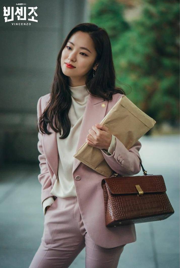 Jeon Yeo Bin di drama Vincenzo (instagram.com/tvn_drama)