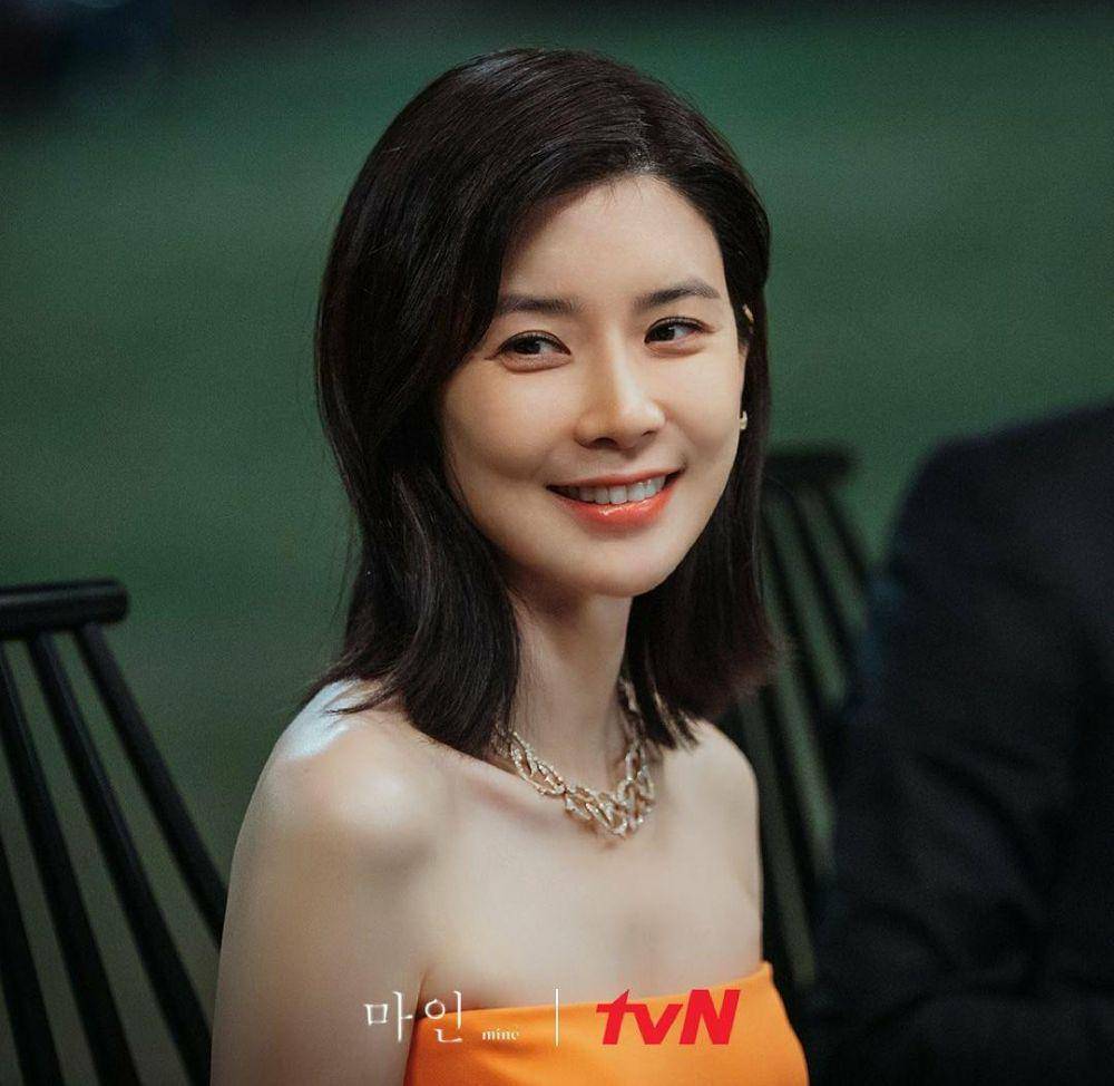 Lee Bo Young di drama Mine (instagram.com/tvn_drama)