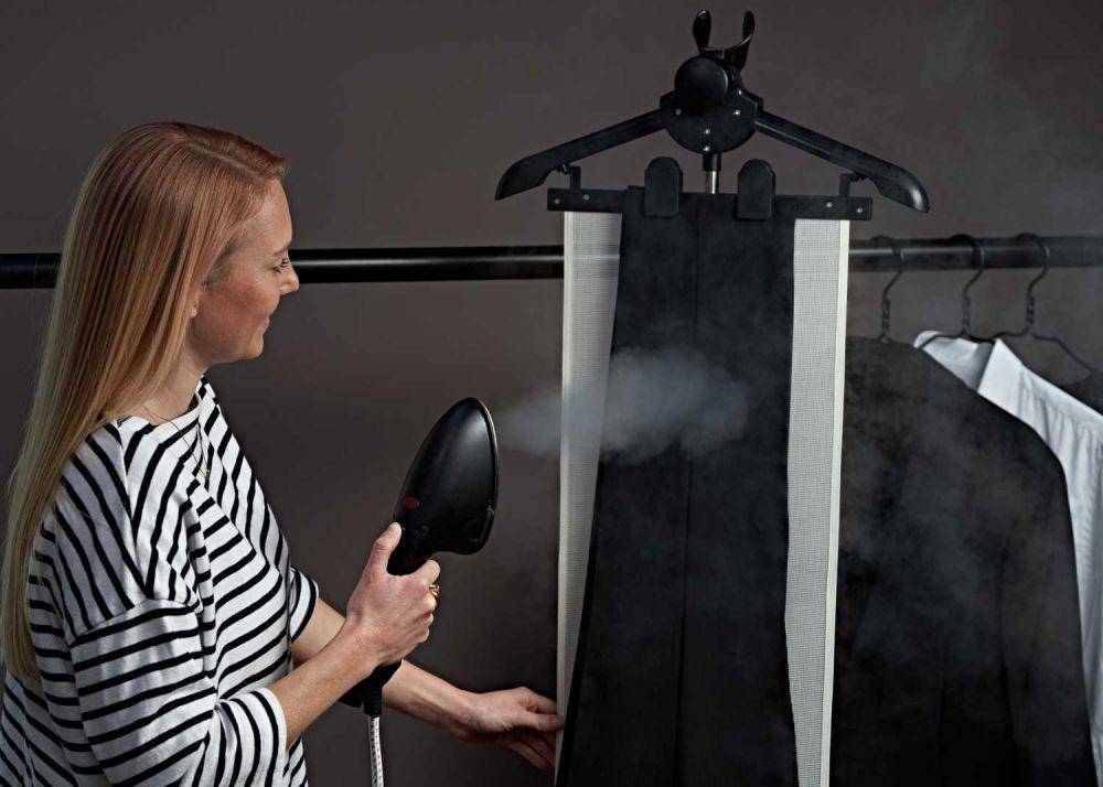 ilustrasi steaming pakaian (fridja.com)