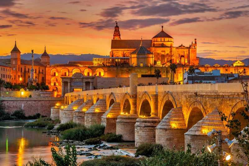 5 Ilmuwan Muslim Berpengaruh di Tanah Andalusia