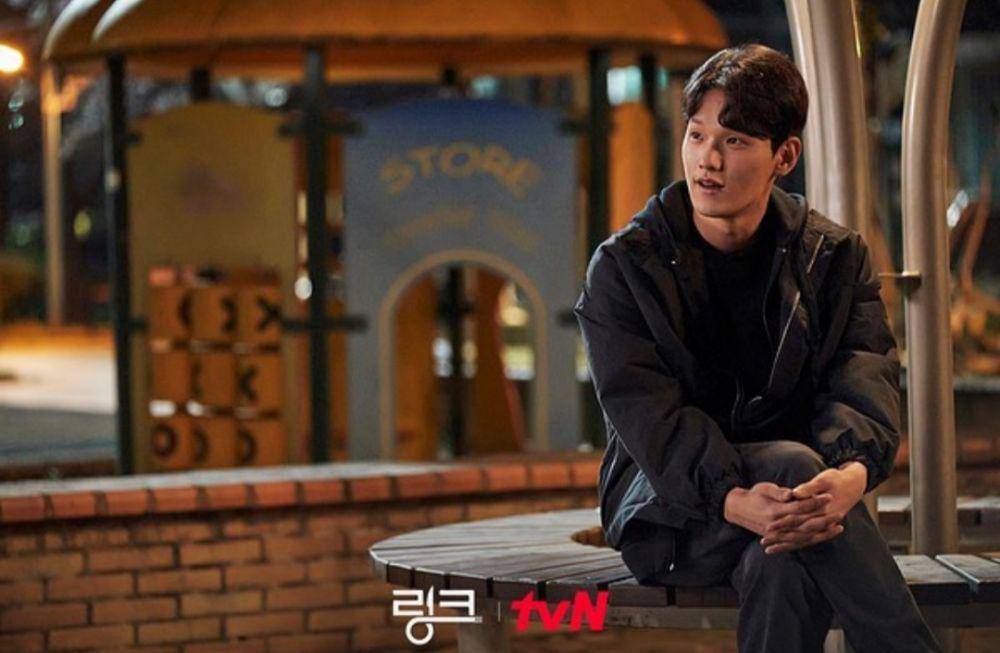 Shin Jae Hwi di drama Link: Eat, Love, Kill (instagram.com/tvn_drama)