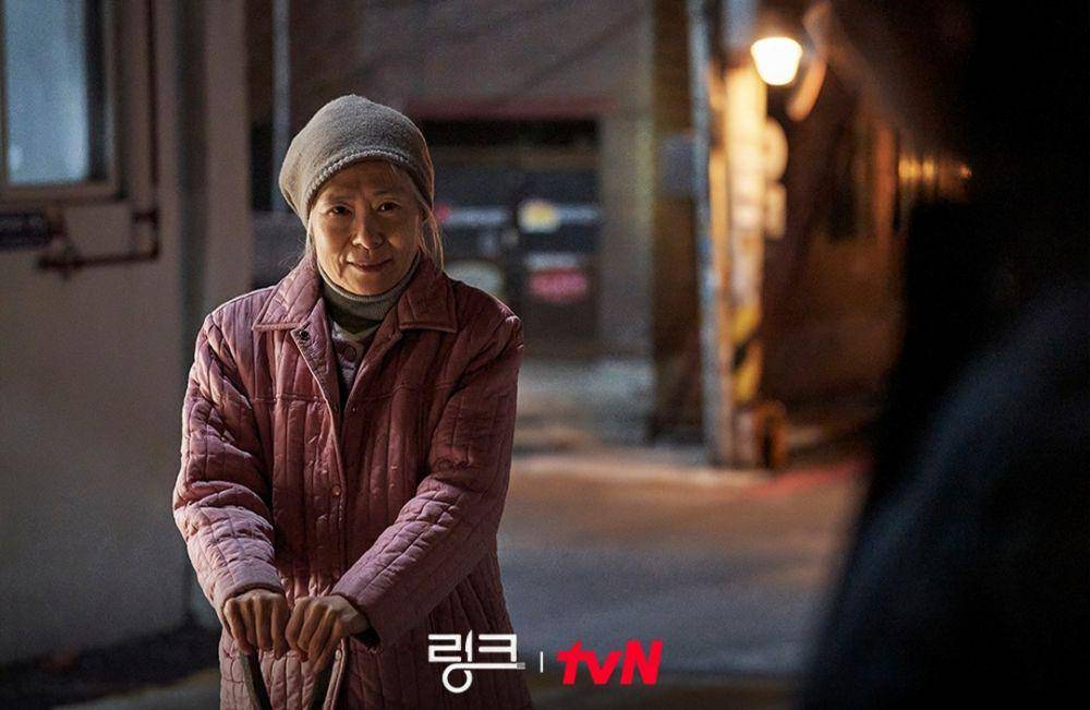 Ye Soo Jung di drama Link: Eat, Love, Kill (instagram.com/tvn_drama)