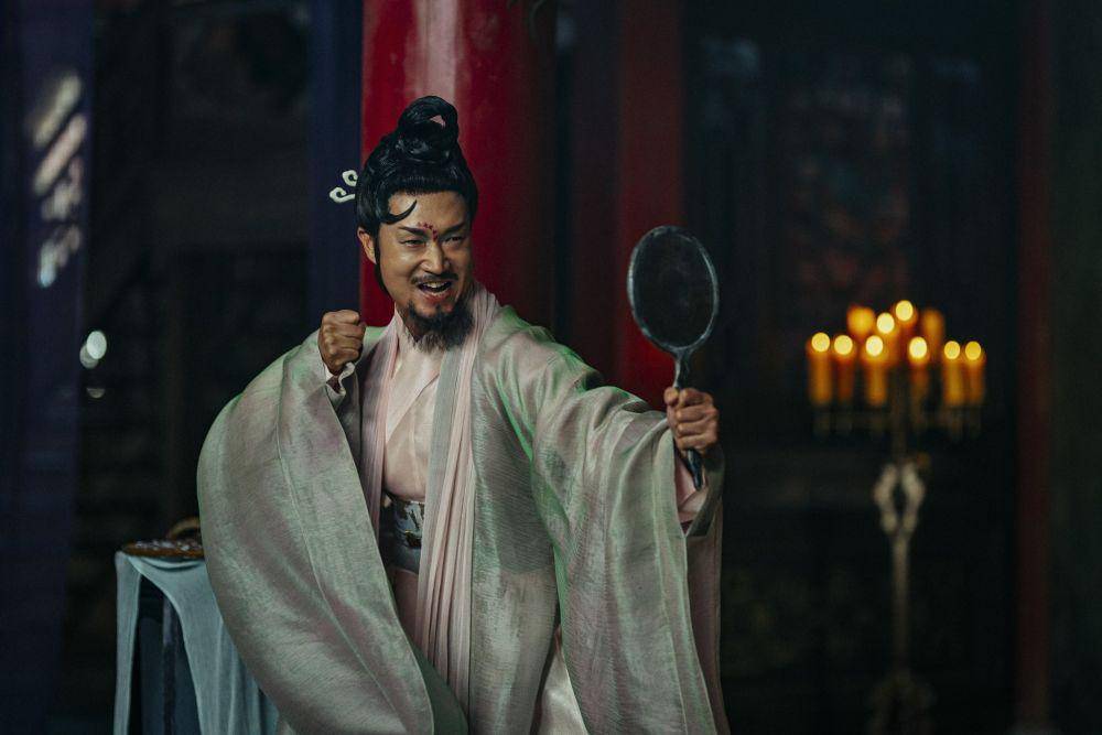 Jo Woo Jin dalam film Alienoid (dok. CJ Entertainment and Media/Alienoid)