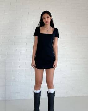 Jennie BLACKPINK (https://www.instagram.com/jennierubyjane/)
