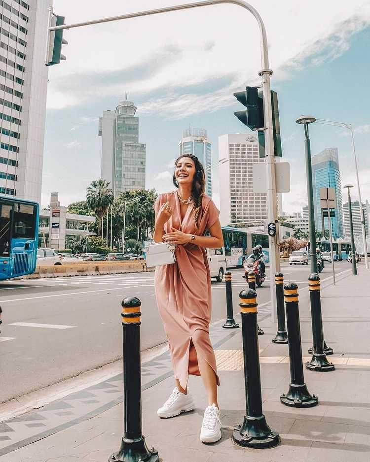 Acha Sinaga (instagram.com/achasinaga)