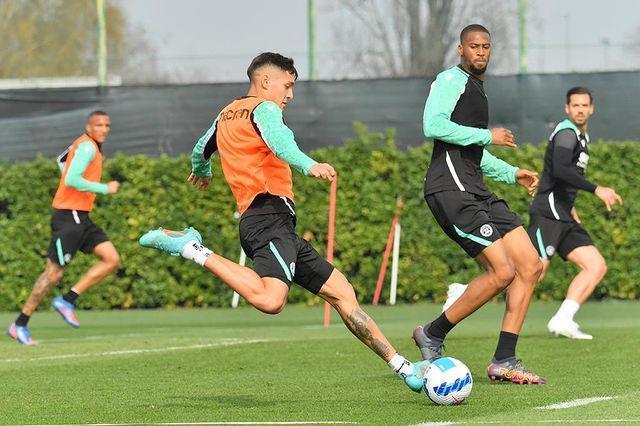 Nahuel Molina dalam sesi latihan Udinese (instagram.com/naheulmolina35)