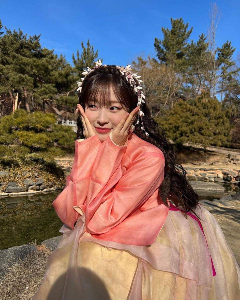 Arin dibalik layar KDrama Alchemy of Souls (instagram.com/wm_ohmygirl)