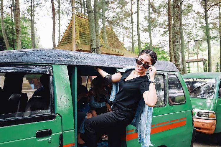 Ussy Sulistiawaty jadi kernet (instagram.com/ussypratama)