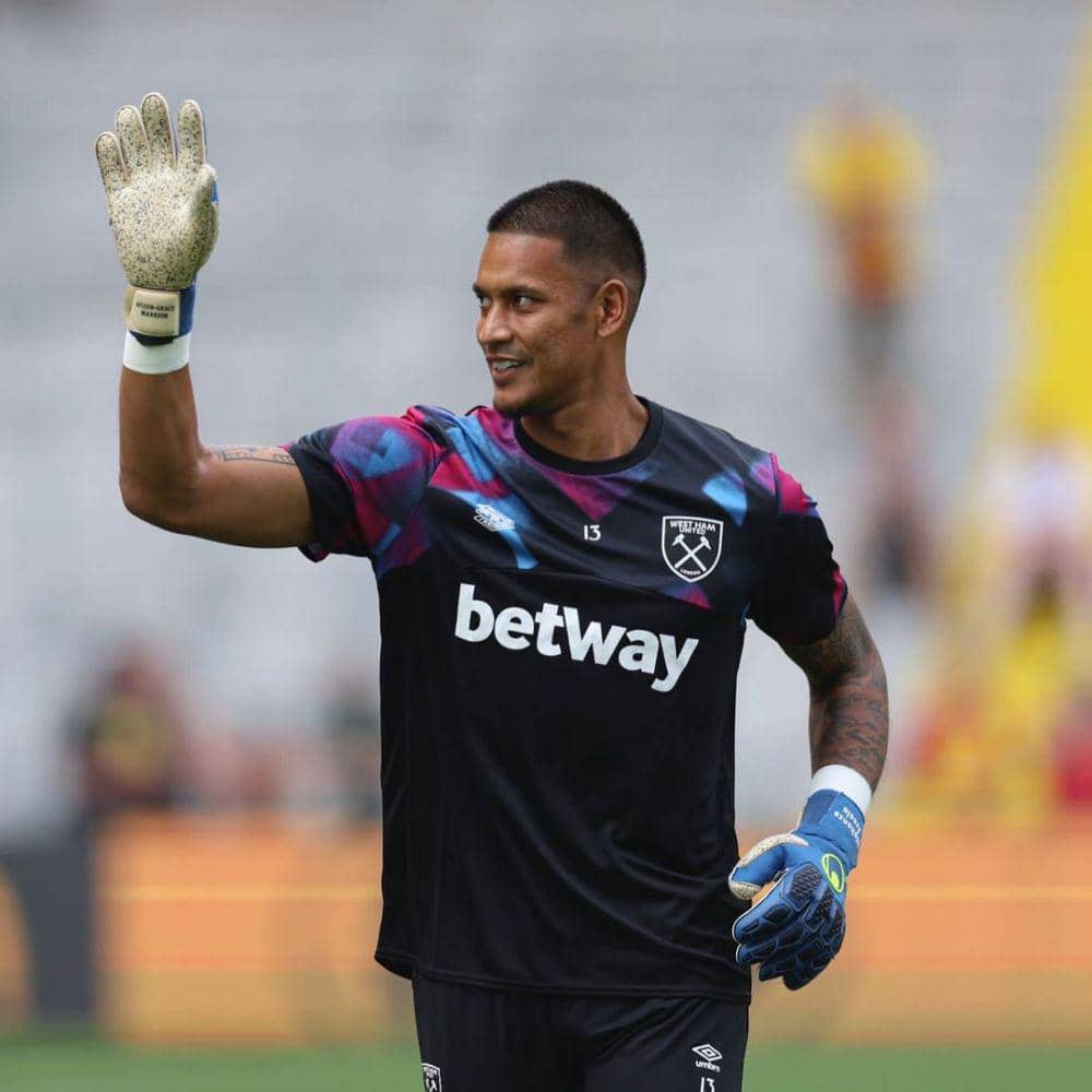 Alphonse Areola (instagram.com/alphonseareola)