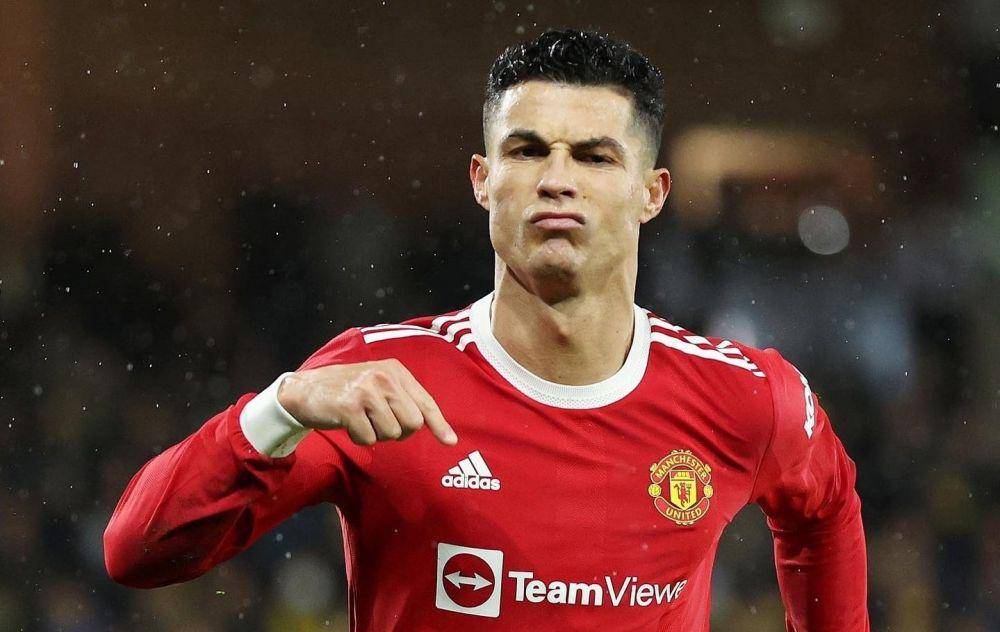 Cristiano Ronaldo (twitter.com/Cristiano)