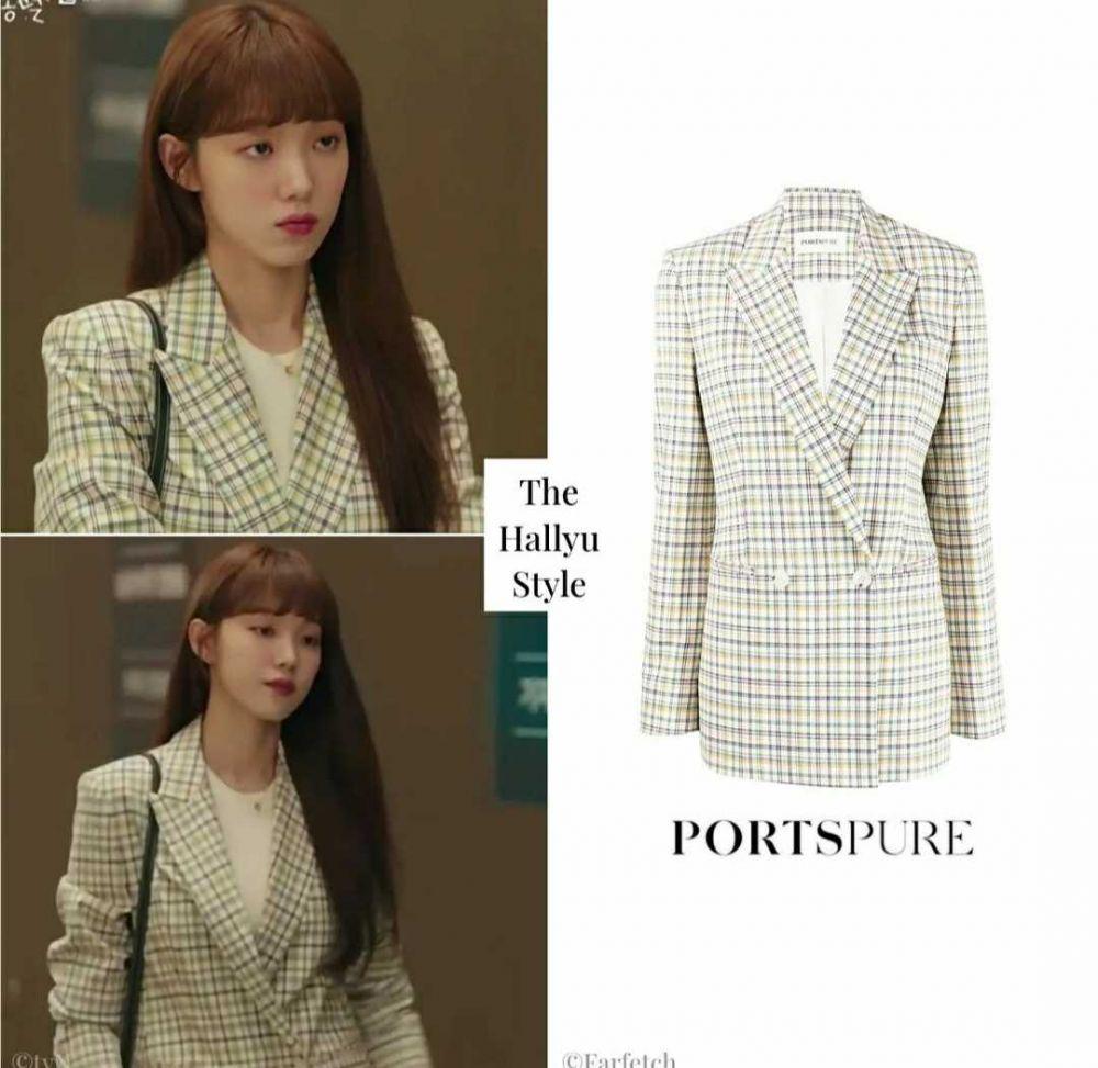 Shooting star (Instagram.com/thehallyustyle)