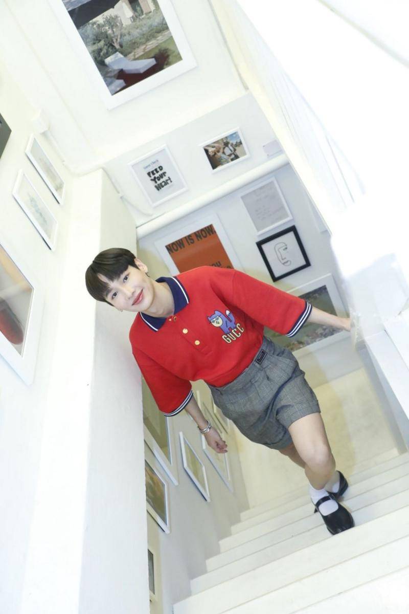 potret Gun Atthaphan di Kafe miliknya "Last House on The Right" (twitter.com/mayaonline2002)