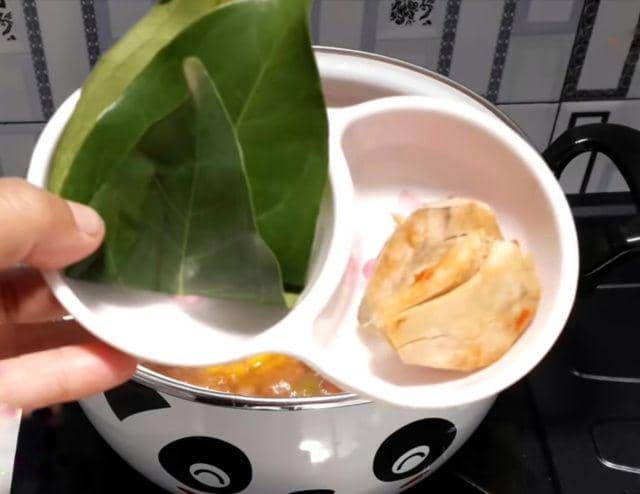 gambar lengkuas dan daun salam untuk resep sayur asem (youtube.com/Wan Noor)