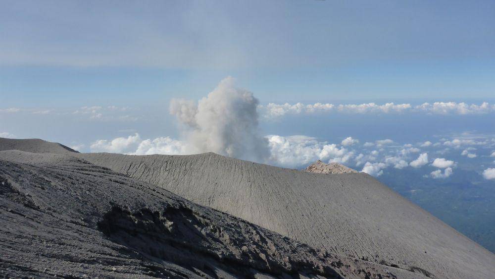 Gunung Semeru (pixabay.com/fajaraddana91)