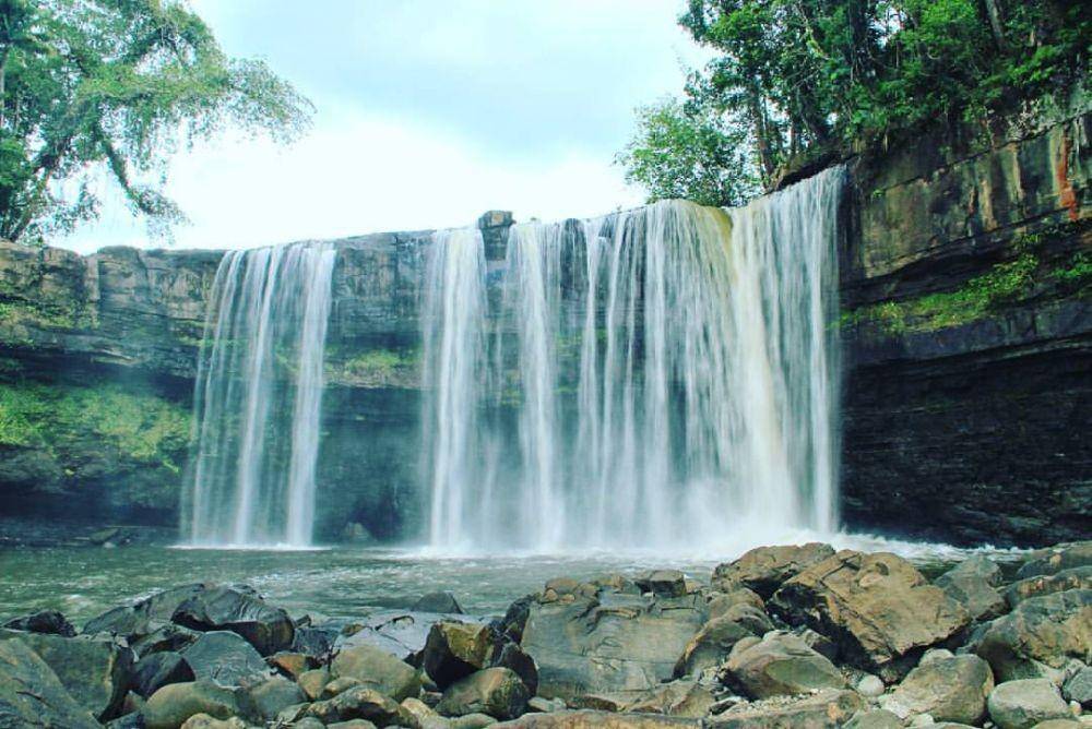 Air Terjun Riam Merasap (instagram.com/hudatiket)