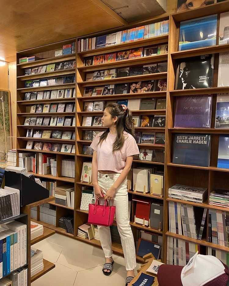 Yeri Red Velvet (instagram.com/yerimiese)