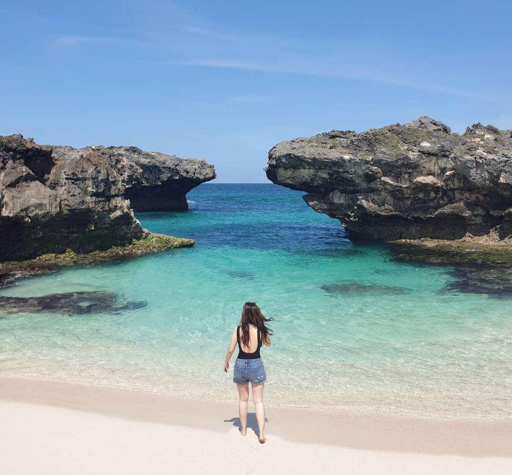 Pantai Mandorak (instagram.com/steffilunardy)