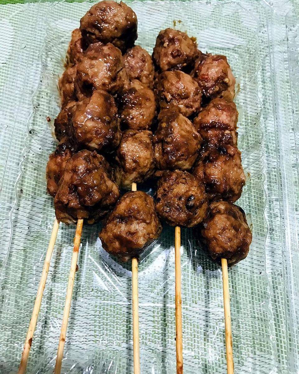 Pentol bakar ala angkringan (instagram.com/dapoerjc)