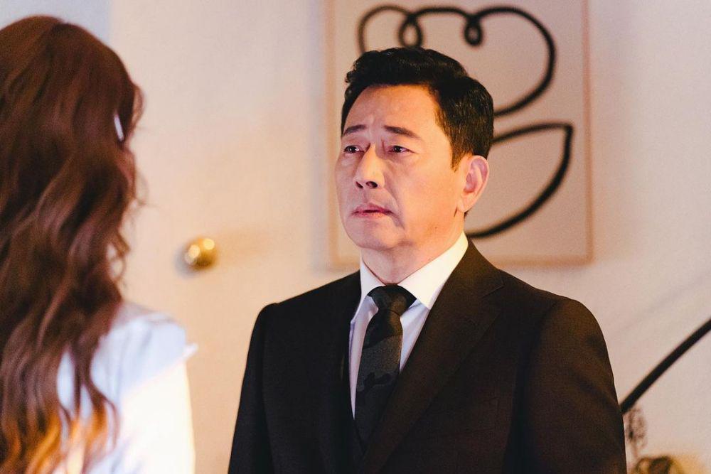 Jun Kwang Ryul pemeran Seon Sam Jung di Kdrama Jinxed at First (instagram.com/victorycontents)