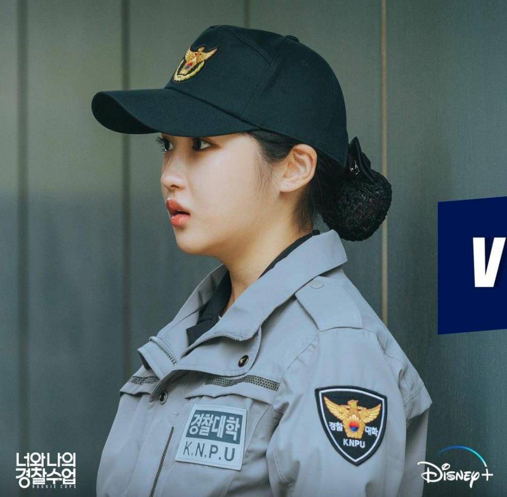 Chun Young Min di drama Rookie Cops (instagram.com/disneypluskr)