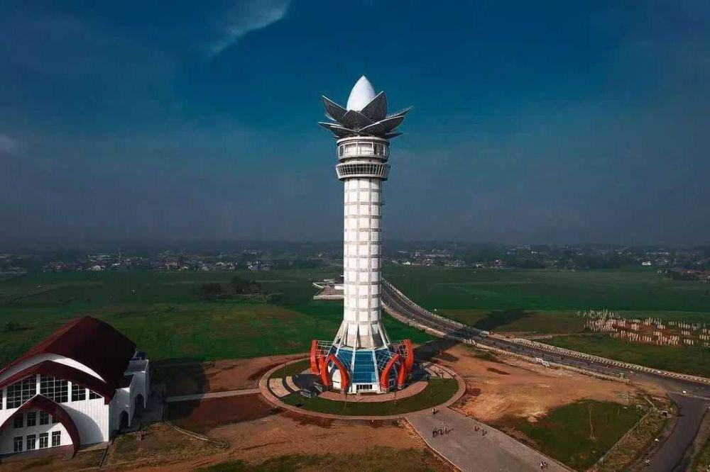 10 Potret Menara Pandang Teratai, View Kota Purwokerto dari Ketinggian