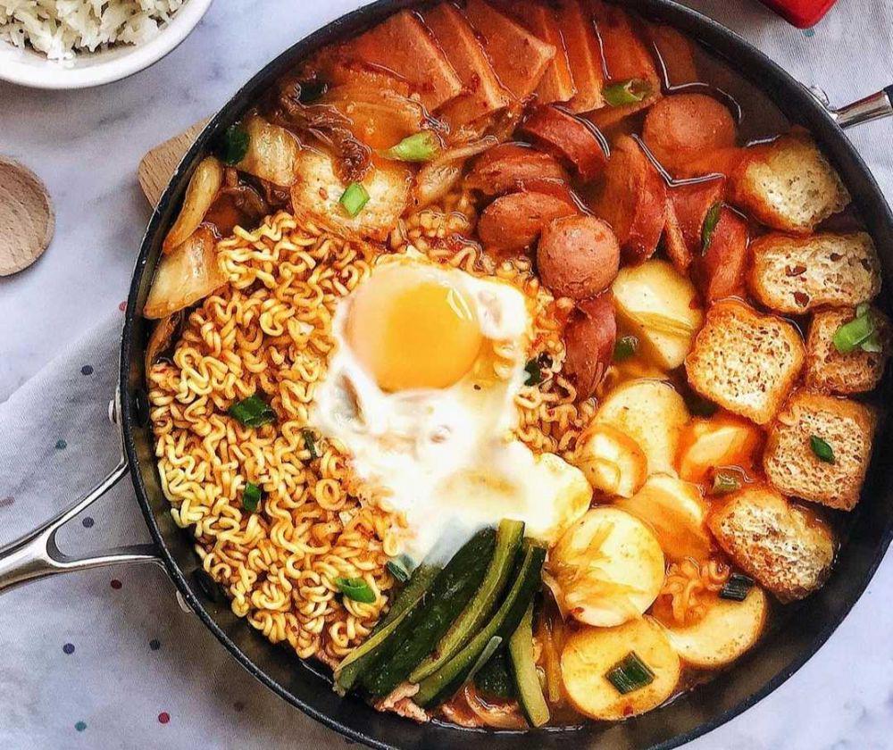 5 Resep Varian Jjigae, Sup ala Drama Korea yang Pedas Pol