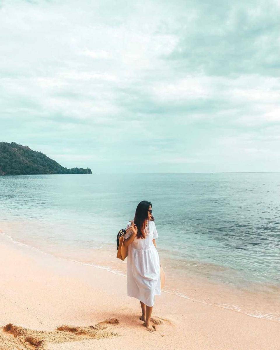 Pantai Paal (instagram.com/oliviaflowrencia)
