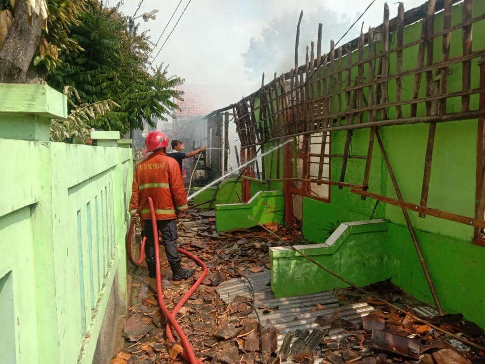 Kebakaran Hanguskan 9 Unit Kontrakan di Kota Tangerang