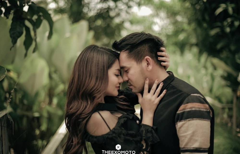 potret romantis Jenita Janet dan suami barunya, Danu Sofwan (instagram.com/jenitajanet)