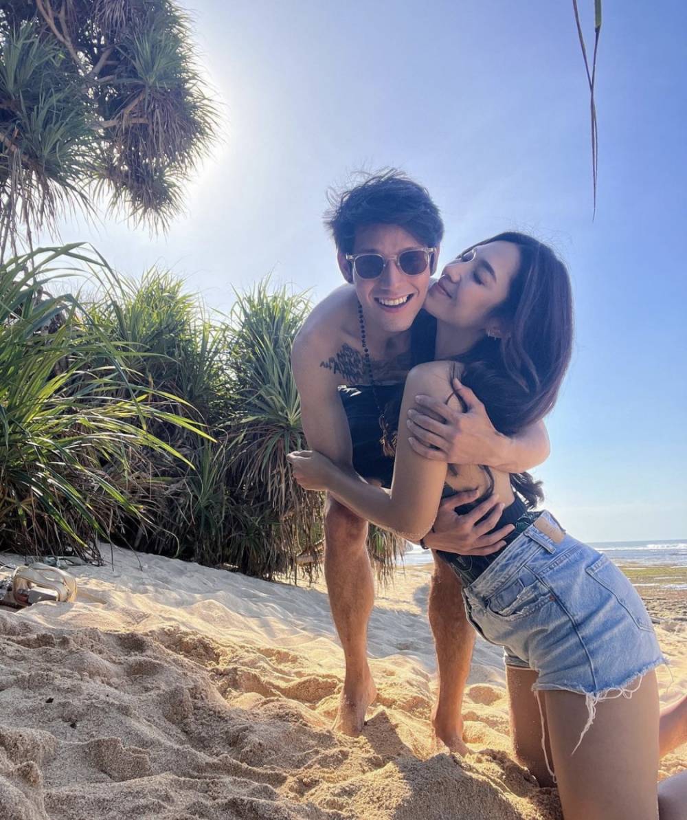 gaya mesra Dinda Kirana dan Naufal Samudra (instagram.com/itsnaufalsamudra)