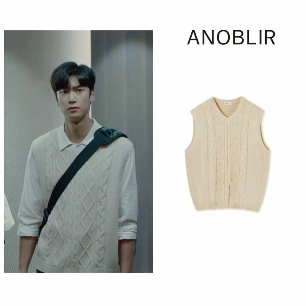 harga outfit Na In Woo di Jinxed at First (instagram.com/kstyle_info)