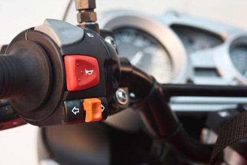 Klakson motor (unsplash.com)