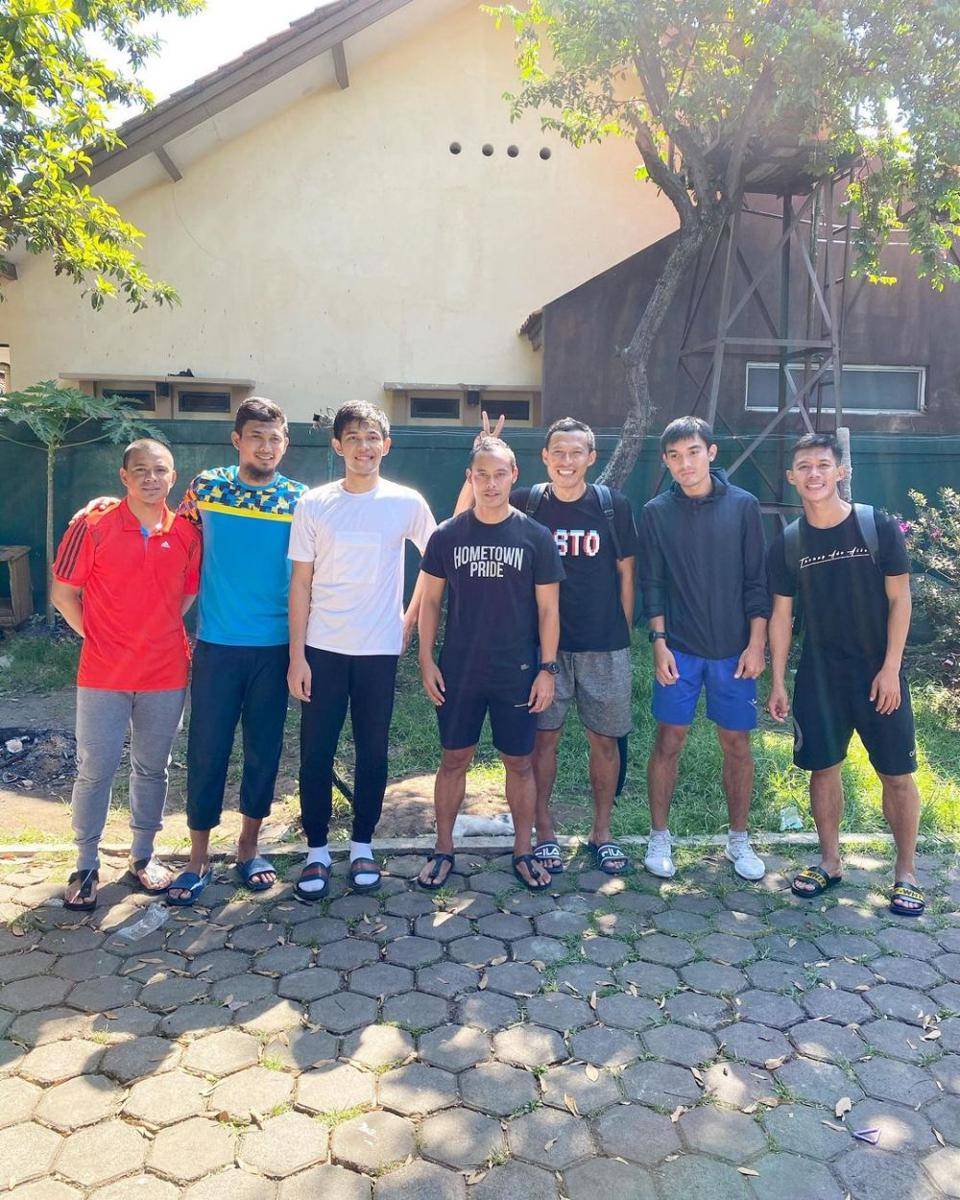 potret Fajar Alfian dengan pemain Persib (instagram.com/fajaralfian95)