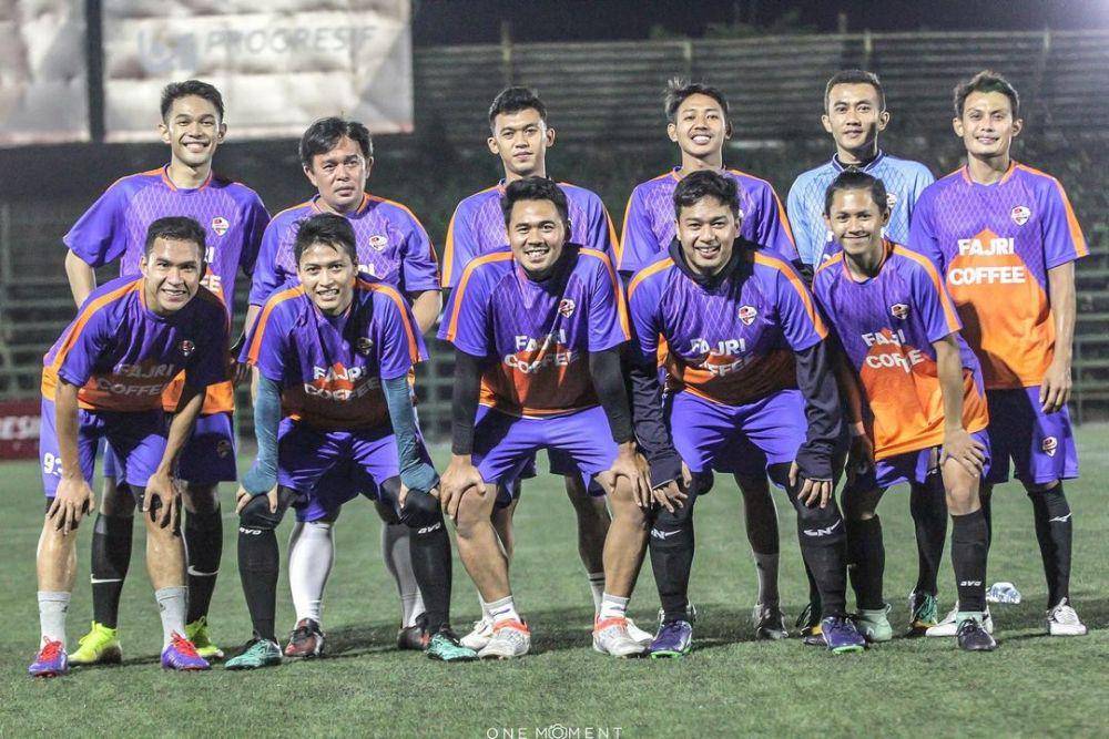 potret Fajar Alfian dengan pemain Persib (instagram.com/fajaralfian95)