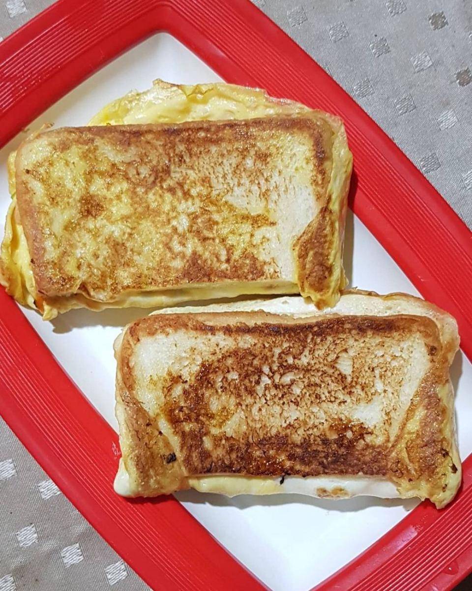 Sandwish telur lipat (instagram.com/i_am_lee.vino)