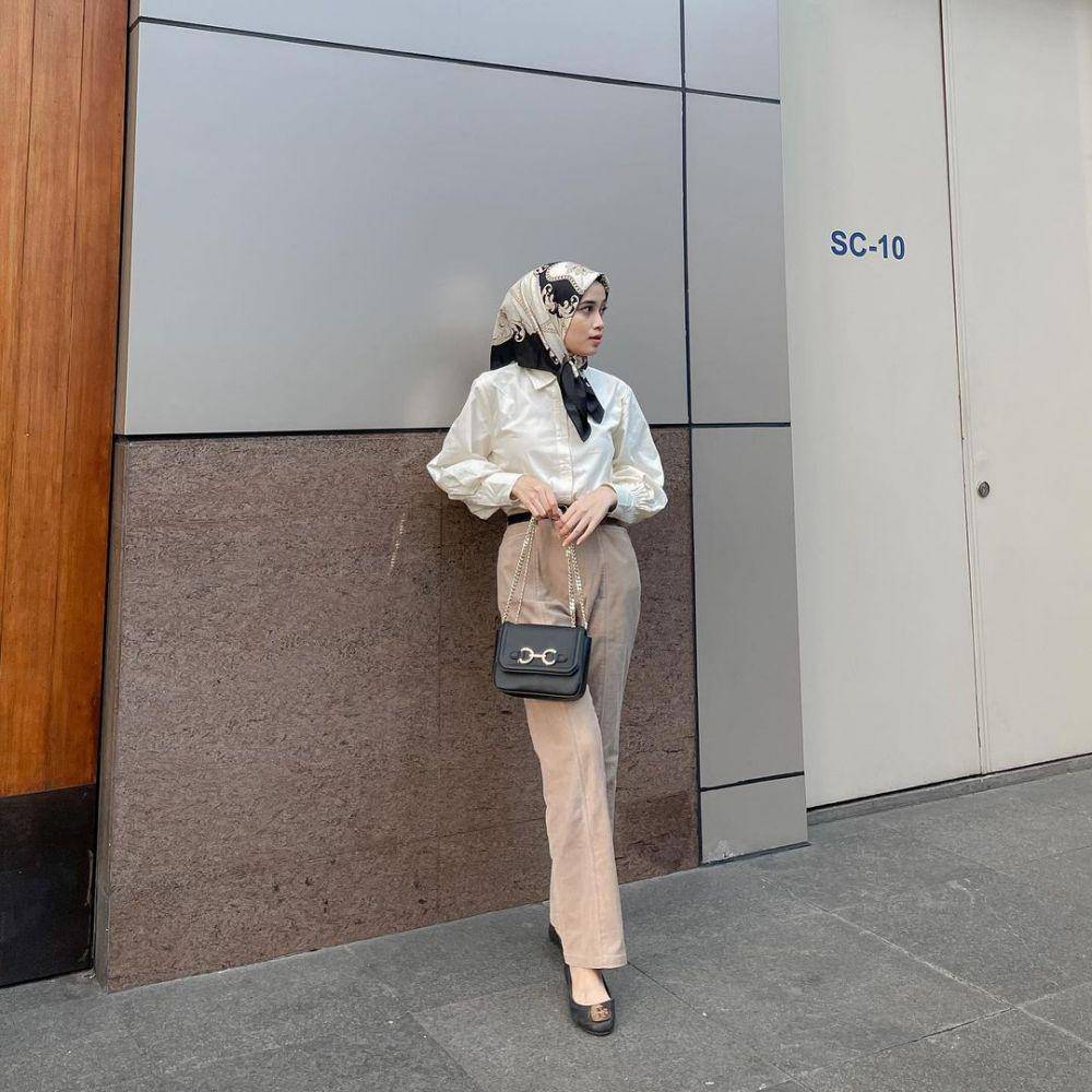 OOTD hijab Vina Maulina (instagram.com/vinamaulina)