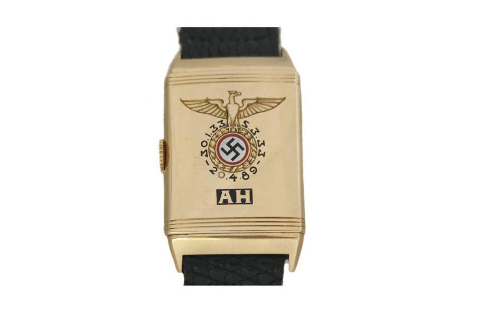 Jam Tangan Hitler Terjual Seharga Rp16,3 Miliar dalam Pelelangan