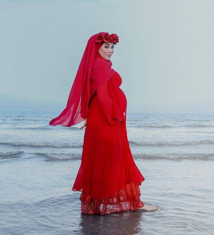 maternity shoot Uyaina Arshad (instagram.com/uyainaarshad)